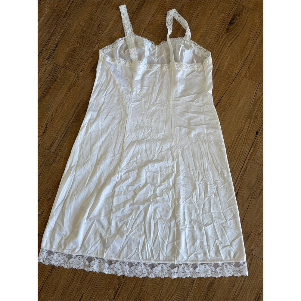 Vintage Deena Size 44 White Lingerie Gown Lace Sleeveless Elegant Sexy Vneck